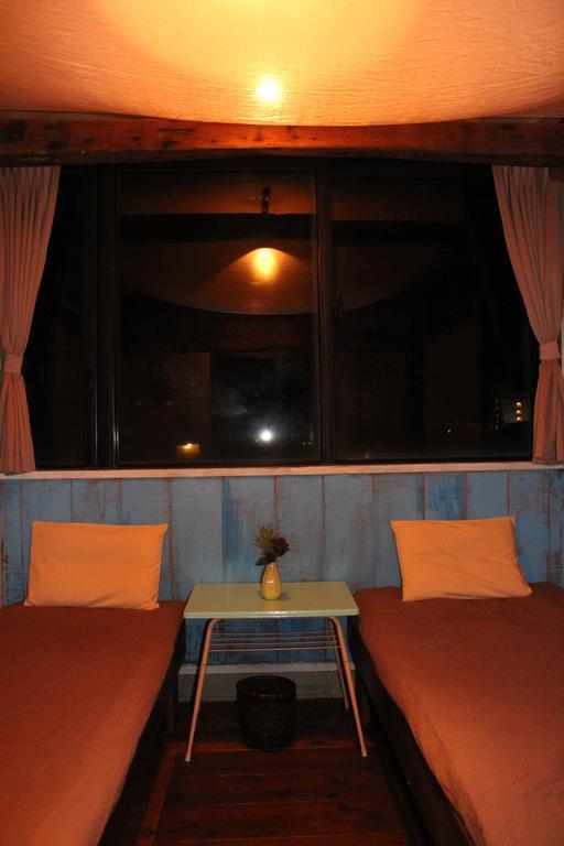 Guest House Holoholo Ishigakijima Ishigaki  Exteriör bild